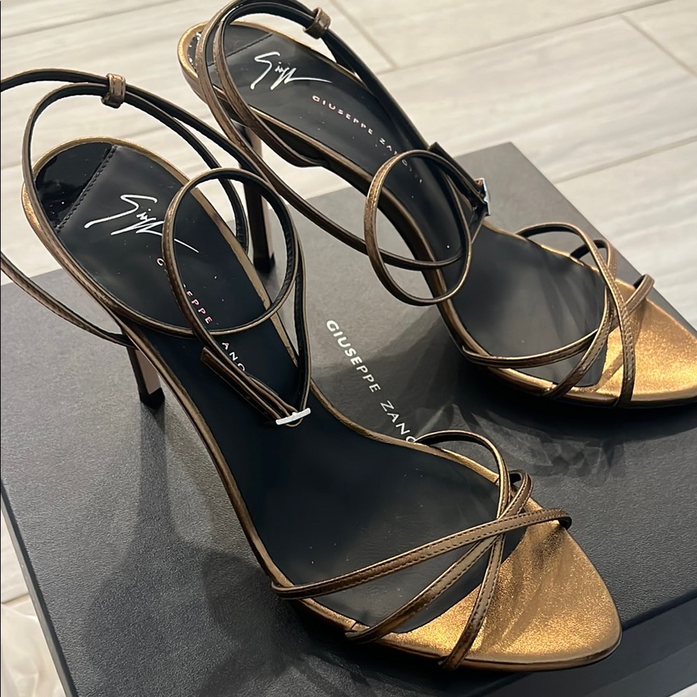 Giuseppe Zanotti Metallic Heels